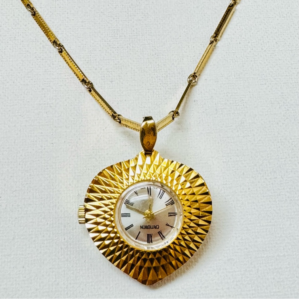 Vintage Criterion Hand Wind Women's Gold Mechanical Necklace Pendant Watch
